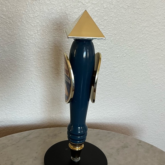 11" Pyramid Hefeweizen Ale Beer Tap Handle - Seattle, Washington - Picture 2 of 6